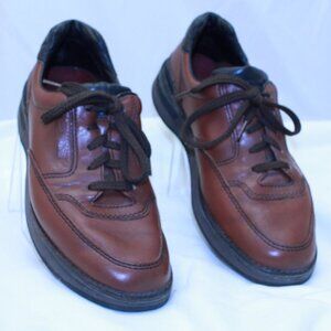 Rockport Size 10.5 Smooth Brown Leather Lace Up ProWalker Walking Shoes - M9007